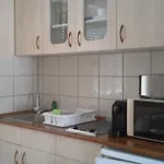 Balatonpart-lak Apartment *