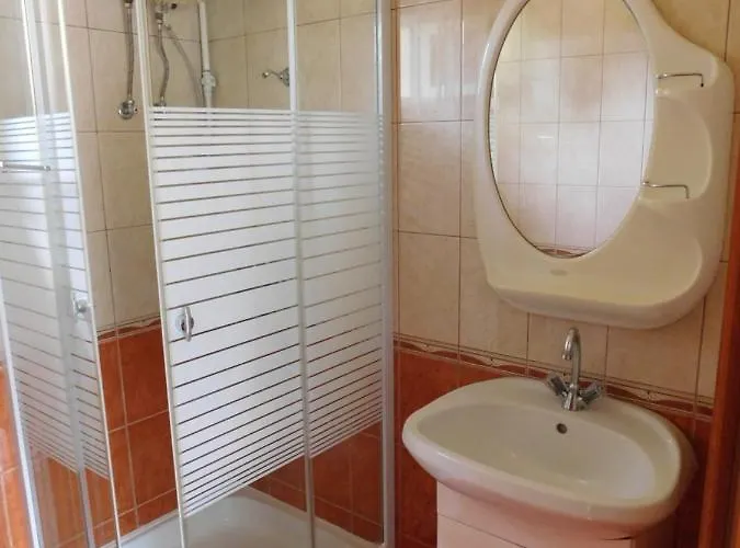 Balatonpart-lak * Balatonfenyves