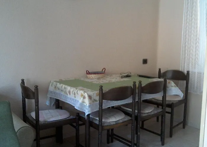 Balatonpart-lak Daire